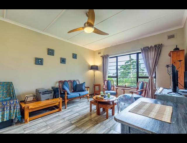 2 BEDROOM APARTMENT FOR SALE IN CLARENDON